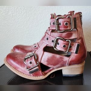 Freebird Grace Boots Red Size 7